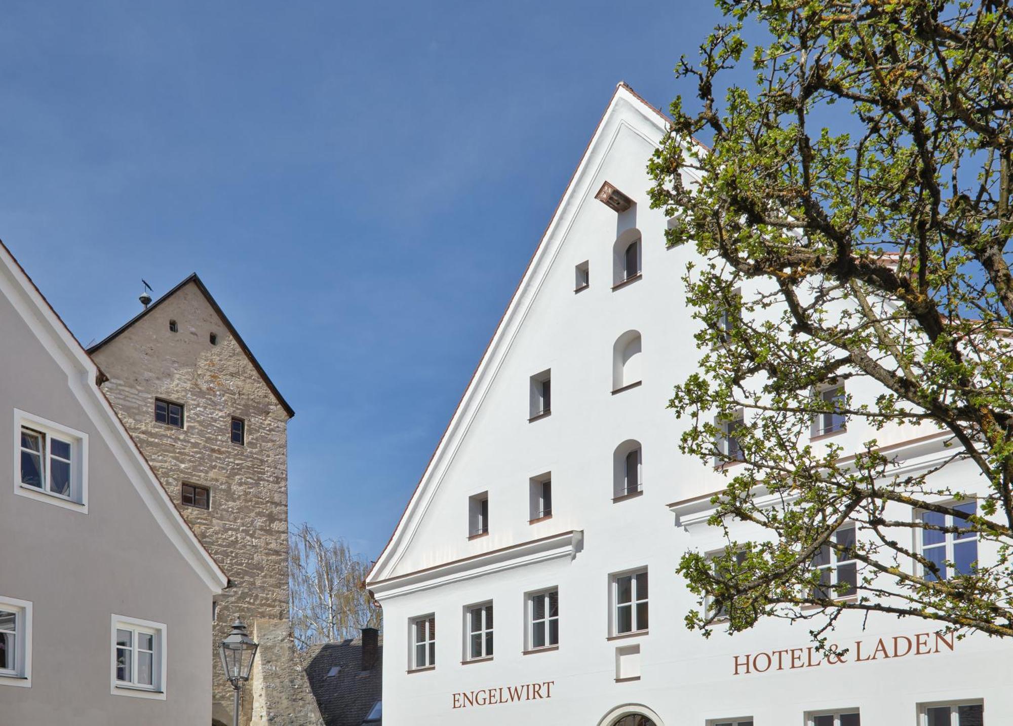 Engelwirt Hotel & Apartments Berching Exteriör bild